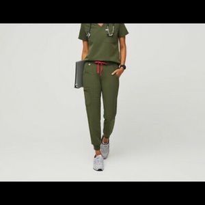Figs Women’s Dark Olive Catarina top and Zamora Joggers